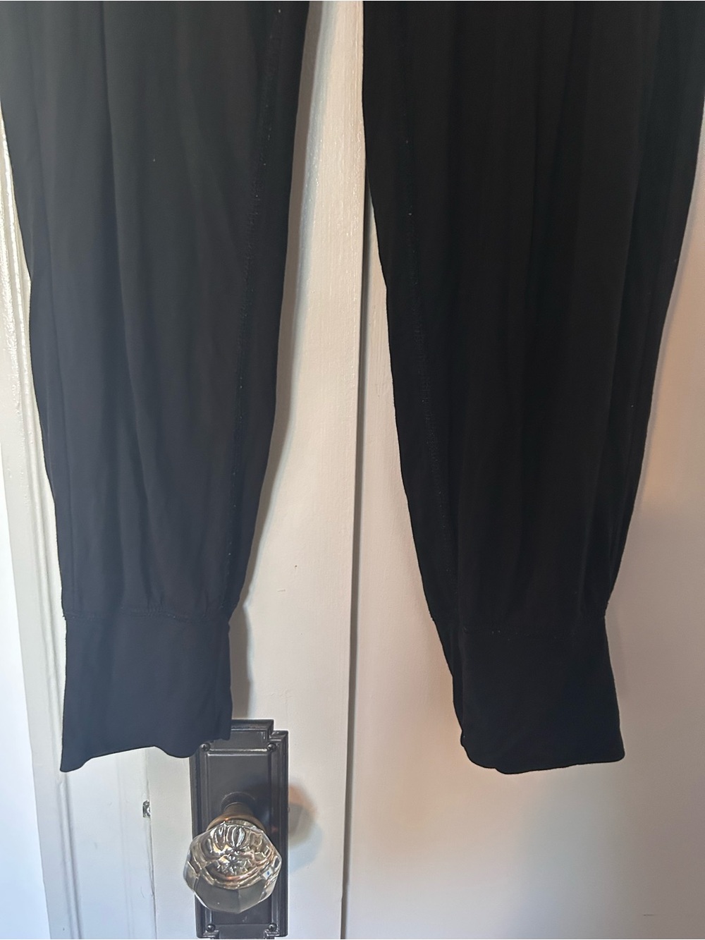 GAP Black Women's Jogger Pants - Picture 3 of 5